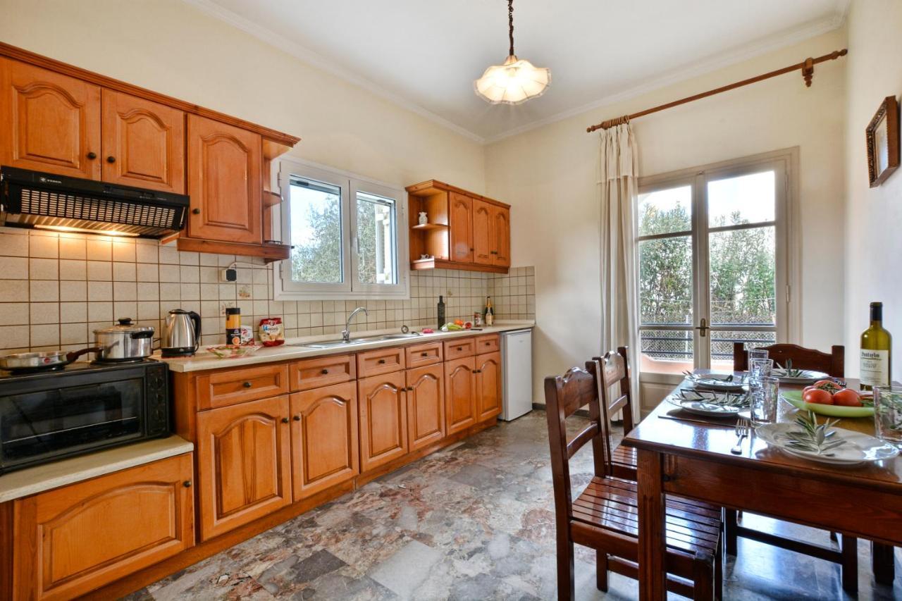 Adonis Appartement Sidárion